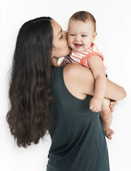 Anya csókolózás baba fiú — Stock Fotó