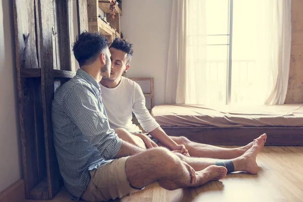 Gay casal passando tempo juntos — Fotografia de Stock