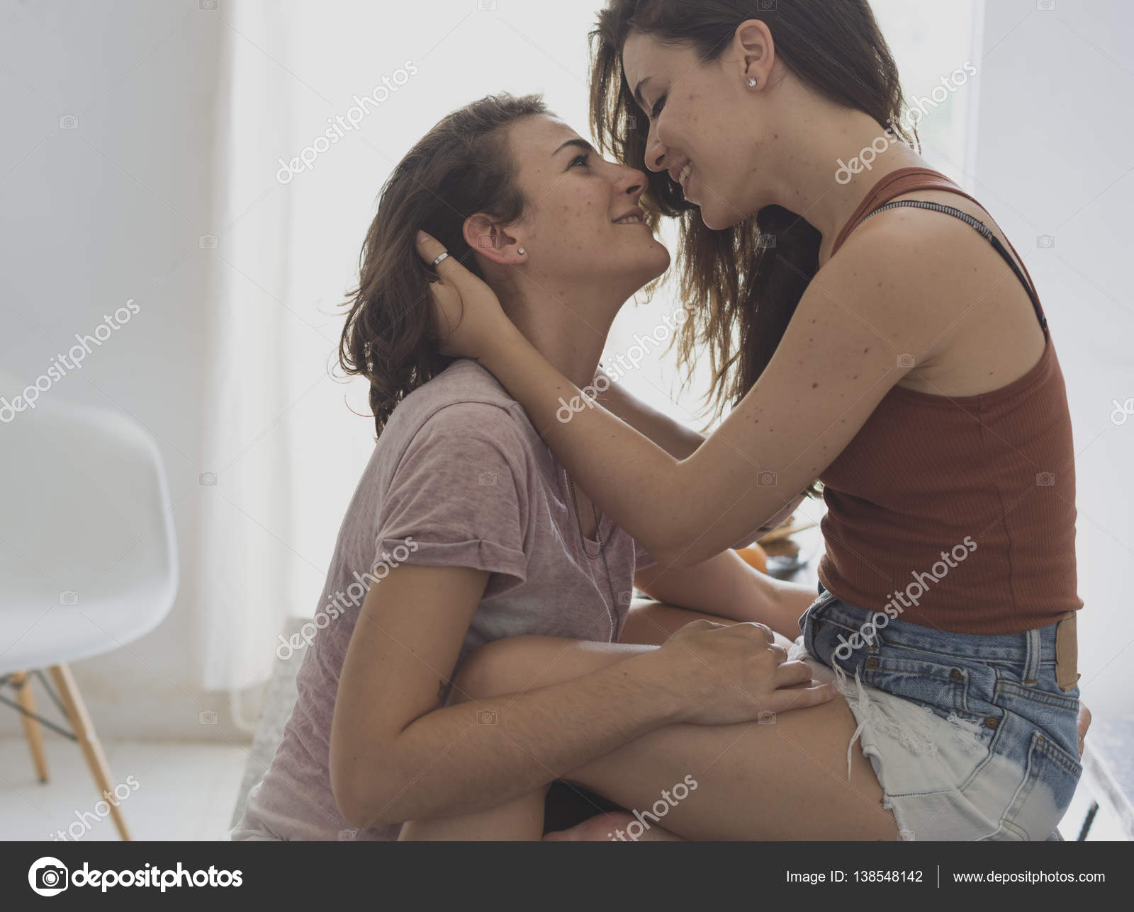 Yetuk lesbian rasmlar