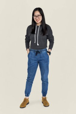 Stüdyoda Asyalı kız