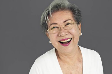  gülümseyen kadın kıdemli