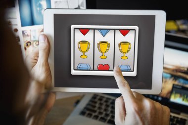 Dijital tablet tutan adam