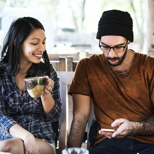 Couple drinking coffee — Stock Photo, Image