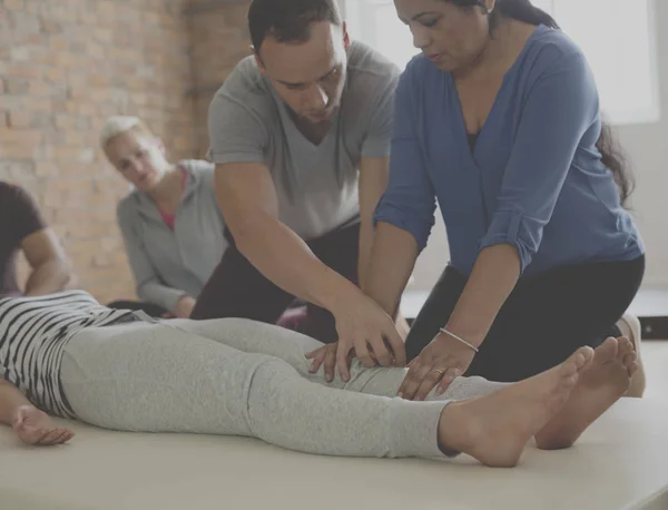 People Training to make Massage — Stock Photo, Image