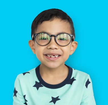 Çocuk Glasse ile poz