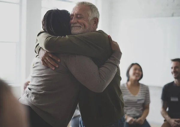 Man hugging woman — Stock Photo, Image