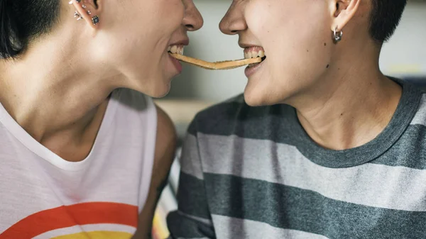 Lesbianas pareja pasando tiempo juntos — Foto de Stock