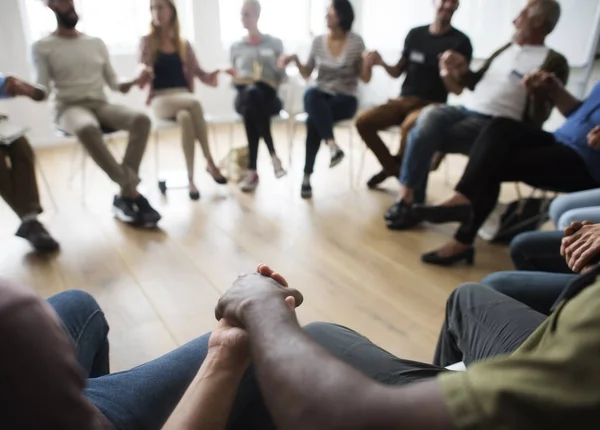 Pessoas na reunião em exercício — Fotografia de Stock