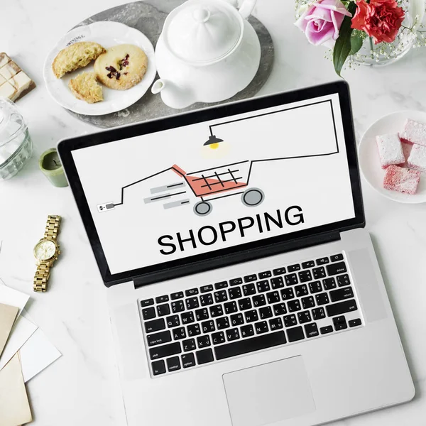 çalışma alanı tablo açılan laptop