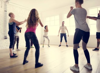 Grup egzersiz sınıfındaki