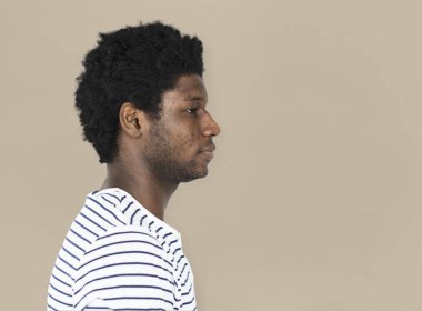  İnci Studio ciddi adam