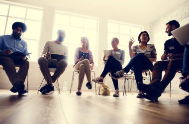 Seminer için insanlarla tanışmak 