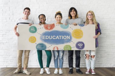 Öğrenciler holding bilgi yönetim kurulu