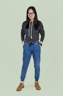 Stüdyoda Asyalı kız