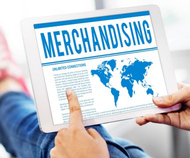 Dijital tablet kullanan kişi