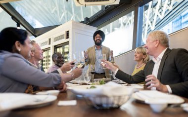 Restoranında yemek insanlar