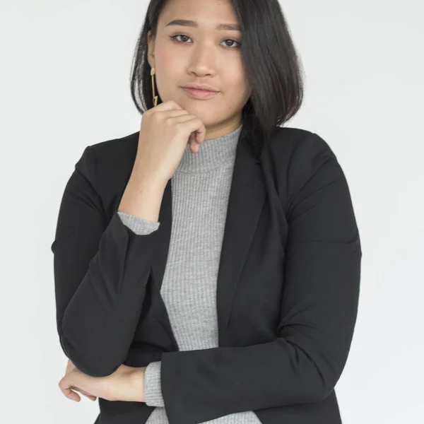 Sérieux asiatique femme d'affaires — Photo