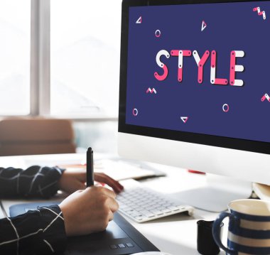 İnsan'ın elleri ve bilgisayar