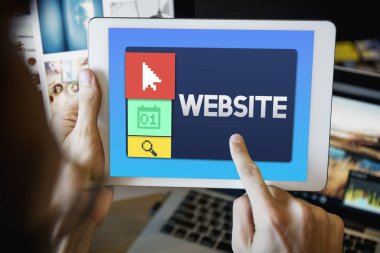 Dijital tablet tutan adam