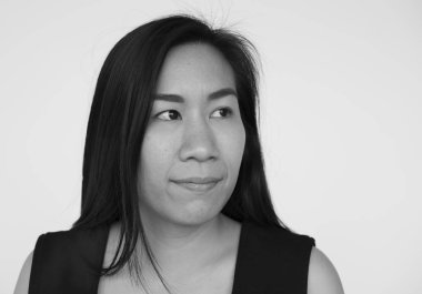 stüdyoda Asyalı kadın 