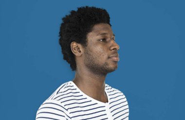  İnci Studio ciddi adam