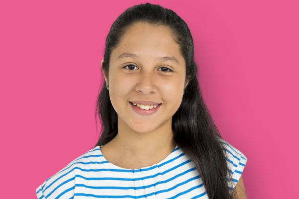 Sorrindo menina asiática no estúdio th — Fotografia de Stock