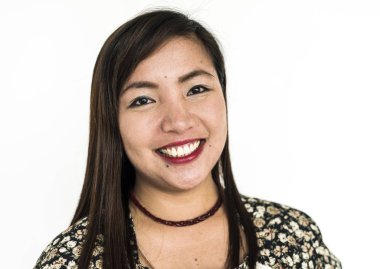 kadın stüdyoda poz