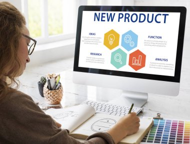 albümde çizim Tasarımcısı