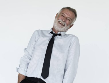 Olgun iş adamı gülüyor