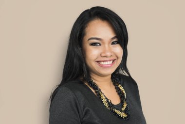  stüdyoda Asyalı kadın