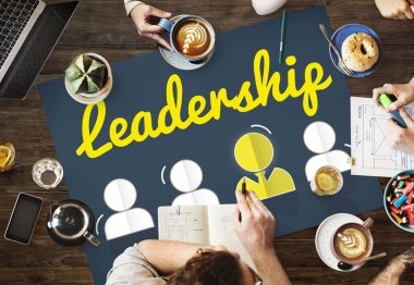 projede çalışan iş adamları 