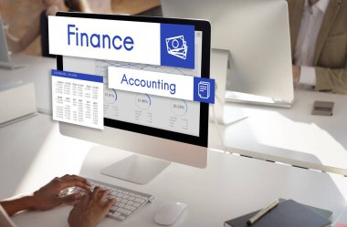 İnsan bilgisayar kullanarak 