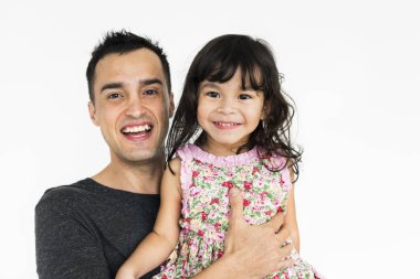 Neşeli baba küçük kızı ile 