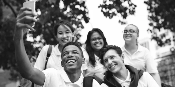 Ποικιλομορφία φοιτητές μαζί — Φωτογραφία Αρχείου
