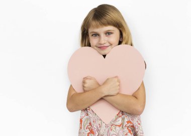 Stüdyoda kalp tutan kız
