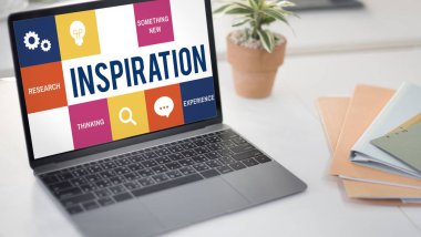 çalışma alanı tablo açılan laptop