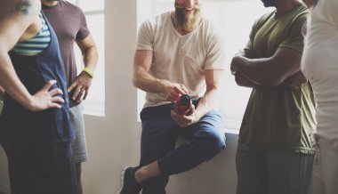 Çeşitlilik insanlar egzersiz yapıyor 