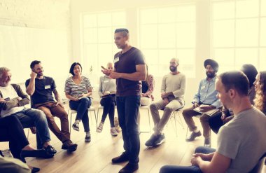 Office toplantıda insanlar