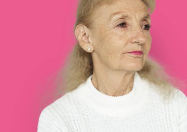 Stüdyodaki son sınıf öğrencisi.