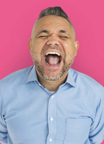 Homem Rindo no estúdio — Fotografia de Stock