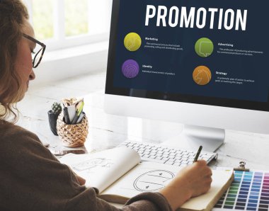 albümde çizim Tasarımcısı