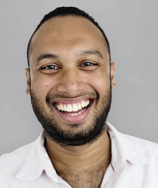 Asiático sonriendo hombre — Foto de Stock