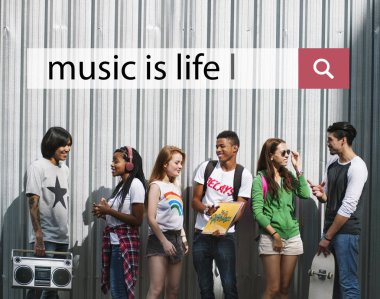 şık mutlu gençler