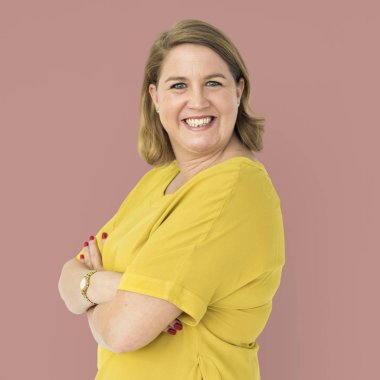 stüdyoda çekici kadın.