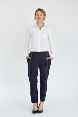  stüdyoda iş kadını