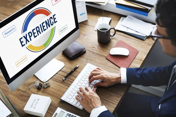 Businessman working with computer — Stock Photo, Image