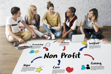 projede çalışan öğrenciler