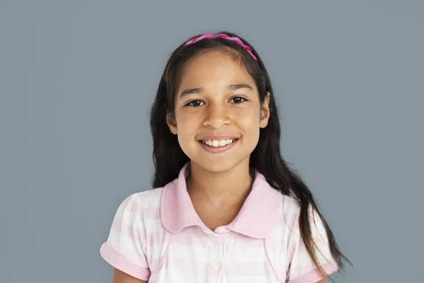 Menina bonito no estúdio — Fotografia de Stock