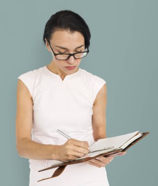 not defterinde yazılı iş kadını