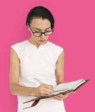 not defterinde yazılı iş kadını